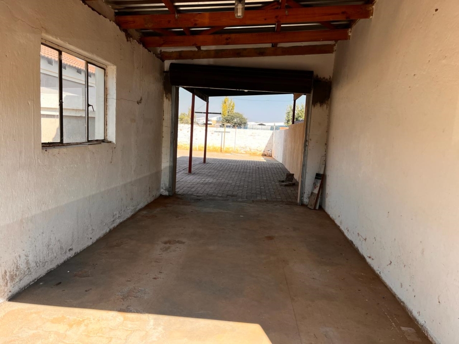 3 Bedroom Property for Sale in Kimdustria Northern Cape